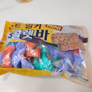 델리스 오트 밀키 초콜릿 바 — 4점을 준 리뷰어가 2022년 3월 올린 사용 사진