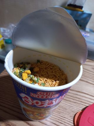 NISSIN 닛신 컵누들  4종 - 씨푸드오리지날, 씨푸드 스파이시, 씨푸드 커리, 씨푸드 XO소스 — 5점을 준 리뷰어가 2021년 12월 올린 사용 사진