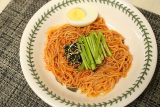 [한면원] 비빔국수 2인분 — 5점을 준 리뷰어가 2022년 8월 올린 사용 사진