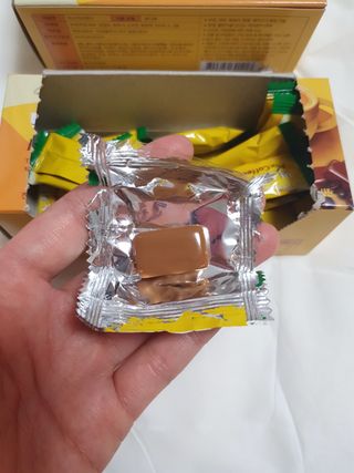 (주) 피치코리아 믹스커피캔디76g x2개입 — 5점을 준 리뷰어가 2022년 11월 올린 사용 사진