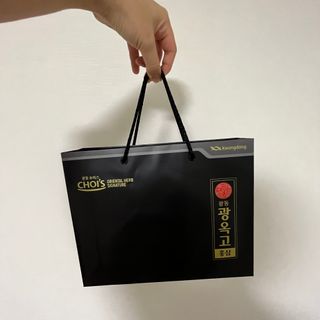 [광동제약] 광동 광옥고 홍삼 본 30포+쇼핑백 증정 — 5점을 준 리뷰어가 2021년 12월 올린 사용 사진