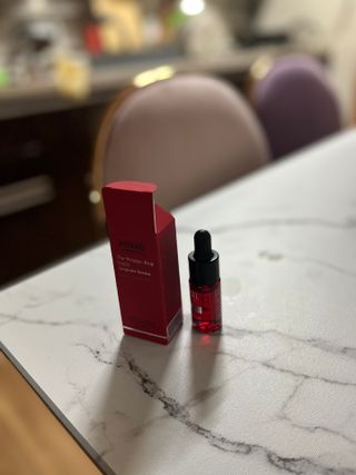 피지오겔 사이언수티컬즈 더 링클-스탑 백 앰플 세럼 — 5점을 준 리뷰어가 2022년 4월 올린 사용 사진