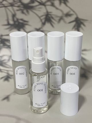 디어포레스트 [5개세트] 숲속의 하루 패브릭미스트 (섬유향수/ 룸스프레이) 50ml 5개 — 5점을 준 리뷰어가 2022년 9월 올린 사용 사진