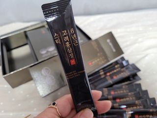 서울약사신협_6년근 고려홍삼정 천스틱 10g 30포 — 5점을 준 리뷰어가 2021년 11월 올린 사용 사진