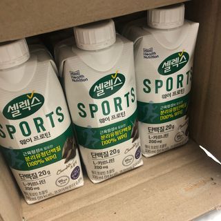 셀렉스스포츠 셀렉스 스포츠 웨이 프로틴 초콜릿 _ 330ml x 12팩 — 5점을 준 리뷰어가 2021년 5월 올린 사용 사진