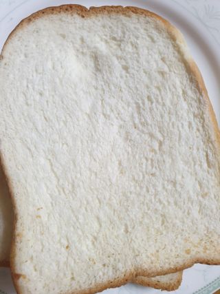 롯데제과 Vbread 포카치아식빵1개 + 미니식빵 1개 + 머핀 2개 세트 — 5점을 준 리뷰어가 2021년 9월 올린 사용 사진