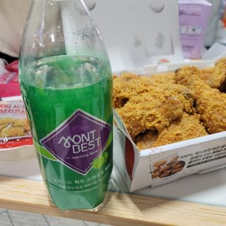 몽베스트 Montbest with Sparkling water Lemon OR Lime 20병(랜덤) — 5점을 준 리뷰어가 2021년 10월 올린 사용 사진