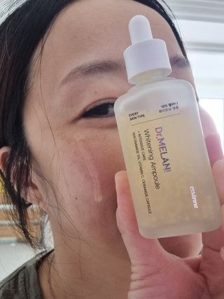 에센느 닥터 멜라닌 화이트닝 앰플 — 5점을 준 리뷰어가 2023년 6월 올린 사용 사진