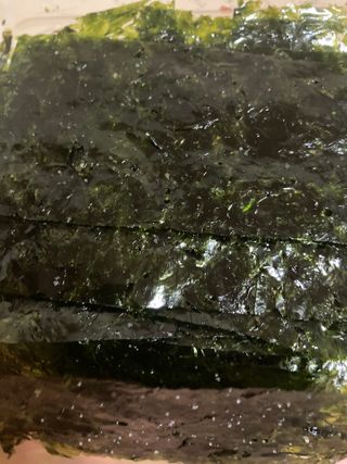[해림맛김] 들기름에 구운 바삭바삭 김 4종 세트 + 1종 랜덤발송 총5개입 — 5점을 준 리뷰어가 2021년 2월 올린 사용 사진