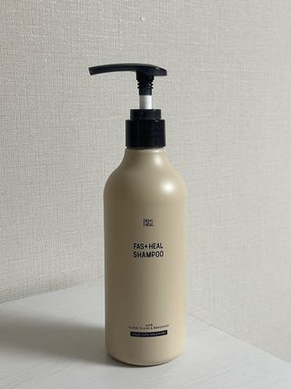 패스트힐(fast heal) 패스트힐 탈모증상완화샴푸 470ml — 4.5점을 준 리뷰어가 2023년 9월 올린 사용 사진