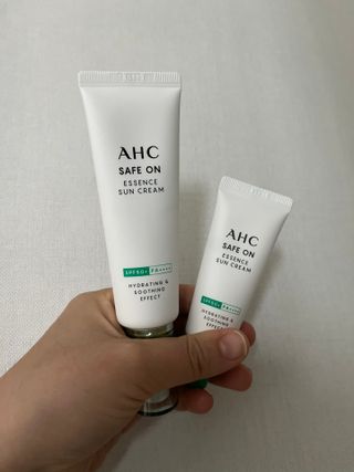 [AHC] 세이프온 에센스 선크림 올리브영 스페셜 증정 기획세트 — 5점을 준 리뷰어가 2022년 6월 올린 사용 사진