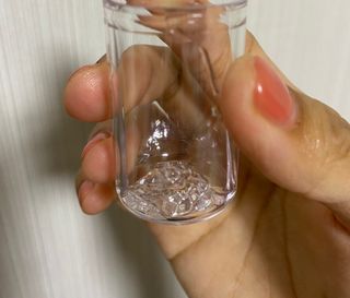 체르엠  프루브 콜라겐 앰플세럼 60ml 1병 — 2.5점을 준 리뷰어가 2021년 10월 올린 사용 사진