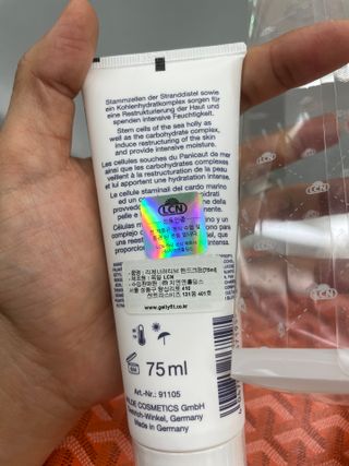 LCN(엘씨엔) LCN 리제너러티브 핸드크림 75ml 주름개선 고보습 재생핸드크림 — 5점을 준 리뷰어가 2022년 7월 올린 사용 사진