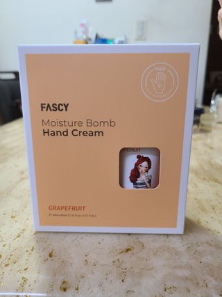 파시 FASCY 高保湿ハンドクリーム40ml+80ml セット — 5점을 준 리뷰어가 2021년 7월 올린 사용 사진