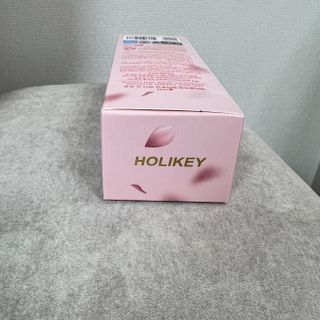 홀리키 체리 블러썸 화이트닝 바디 선 로션 — 5점을 준 리뷰어가 2023년 7월 올린 사용 사진
