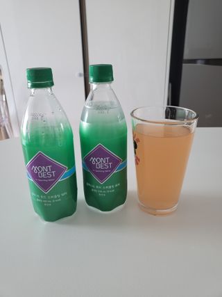 몽베스트 Montbest with Sparkling water Plain 20병 — 5점을 준 리뷰어가 2021년 11월 올린 사용 사진