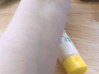 더마비 데오프레쉬 바디 프라이머 — 5점을 준 리뷰어가 2021년 6월 올린 사용 사진