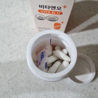 프리마인 성큼다가온 봄, 이너뷰티를 챙겨야 피부도 화사하게, 컨디션도 활기차게. 흡수율을 높인 고효율 비타민. — 5점을 준 리뷰어가 2022년 9월 올린 사용 사진