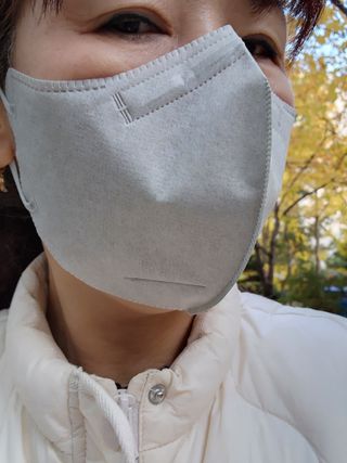 케이퓨리 귀편한 숨쉬기편한 새부리형 항균 구리마스크 대형 — 5점을 준 리뷰어가 2022년 11월 올린 사용 사진