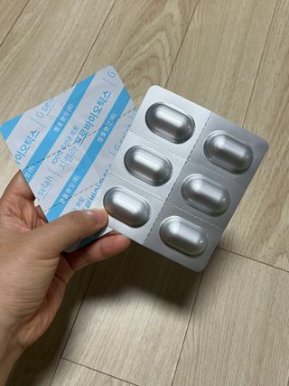 [지셀라] 프로바이오틱스 100억 유산균 보장 (1개월분 / 350mg X 30캡슐) — 5점을 준 리뷰어가 2023년 5월 올린 사용 사진