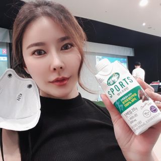 셀렉스스포츠 셀렉스 스포츠 웨이 프로틴 초콜릿 _ 330ml x 12팩 — 5점을 준 리뷰어가 2021년 4월 올린 사용 사진