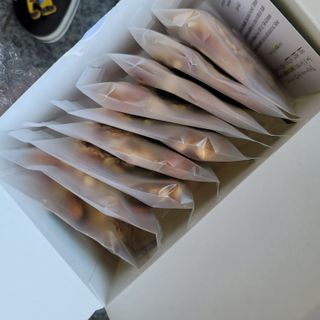 [그래한끼] 무설탕/저당 시리얼타입 수제그래놀라 (40gX10개) — 4점을 준 리뷰어가 2022년 6월 올린 사용 사진