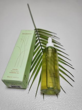 스킨큐어 산다화 순한 클렌징 동백 오일 200ml — 5점을 준 리뷰어가 2023년 4월 올린 사용 사진