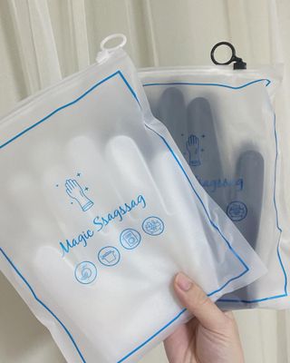 나무드 [매직싹싹] 고급형 친환경 실리콘 수세미 미끄럼방지 고무장갑 투명 1개 + 블랙 1개 캠핑용 야외 설거지 — 5점을 준 리뷰어가 2021년 9월 올린 사용 사진