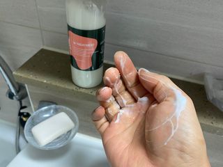 와프랩 운동하는 여성을 위한 더블유 극손상 모발 개선 머리영양제 트리트먼트 — 5점을 준 리뷰어가 2022년 3월 올린 사용 사진