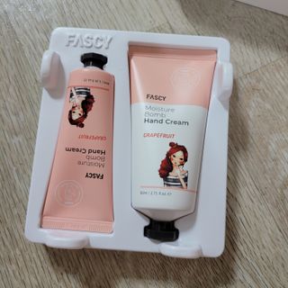 파시 FASCY 高保湿ハンドクリーム40ml+80ml セット — 5점을 준 리뷰어가 2021년 7월 올린 사용 사진