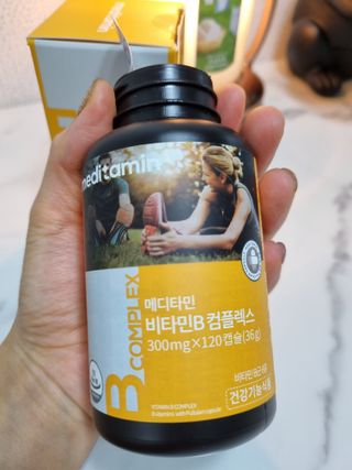 메디타민 비타민B 컴플렉스 — 5점을 준 리뷰어가 2021년 10월 올린 사용 사진