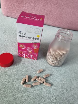 이너셋 허니부쉬 스킨솔루션 캡슐 1개월분 개별인정형 발효허니부쉬! — 5점을 준 리뷰어가 2023년 4월 올린 사용 사진
