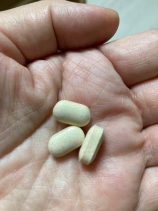 프리마인 평생 써야하는 관절의 건강을 위한 완벽설계 솔루션 관절n마디케어 플러스 120정 — 5점을 준 리뷰어가 2021년 11월 올린 사용 사진
