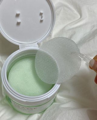디에이브 더마-테카 바이옴 카밍패드 60매 — 5점을 준 리뷰어가 2022년 11월 올린 사용 사진