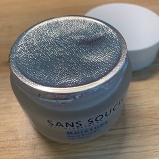 산수시 아쿠아 베네핏 24h 수부지 물광 속건조 수분크림 50ml — 5점을 준 리뷰어가 2021년 6월 올린 사용 사진