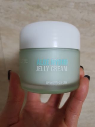 김정문알로에 큐어 큐어 알로에 리프레쉬 젤리 세럼, 큐어 알로에 하이드로 젤리 크림 — 4점을 준 리뷰어가 2021년 3월 올린 사용 사진
