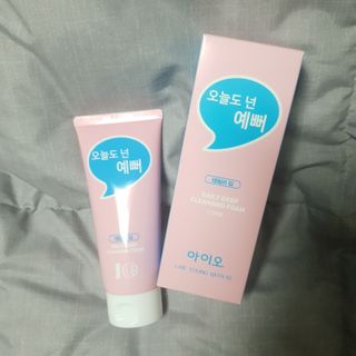 IO 아이오 오늘도 넌 예뻐 - 데일리딥 클렌징폼 — 4점을 준 리뷰어가 2021년 2월 올린 사용 사진