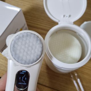 랑벨 비타 에너지 잡티 앰플 패드 65매 (투명하고 밝은 얼굴 광채패드) — 5점을 준 리뷰어가 2022년 5월 올린 사용 사진