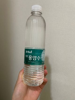 닥터유 제주용암수 닥터유 용암수 — 4점을 준 리뷰어가 2021년 8월 올린 사용 사진