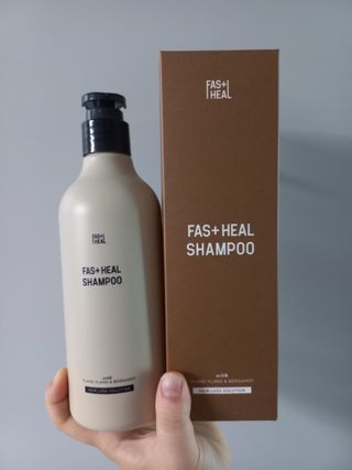 패스트힐(fast heal) 패스트힐 탈모증상완화샴푸 470ml — 5점을 준 리뷰어가 2023년 9월 올린 사용 사진