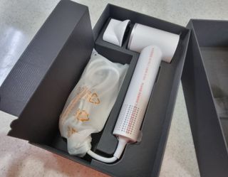 샤오미 로이드미 고속 헤어 드라이기 — 5점을 준 리뷰어가 2023년 6월 올린 사용 사진