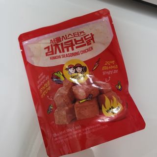 [서울시스터즈] CU 김치 4총사 세트-김치볶음밥, 김치큐브닭, 김치바삭김, 김치아몬드 — 5점을 준 리뷰어가 2021년 10월 올린 사용 사진
