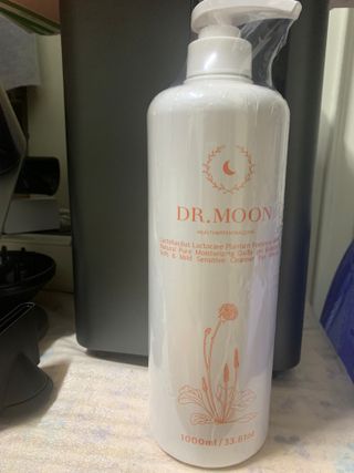 프리[닥터문] 유산균 락토케어 질경초 여성청결제 1000ml (젤타입) — 3.5점을 준 리뷰어가 2022년 7월 올린 사용 사진