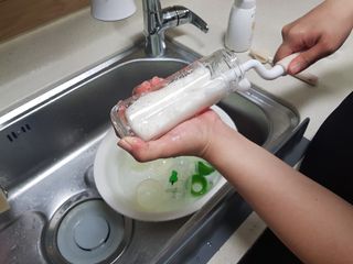 에티튜드 천연 젖병세정제 무향 아토베이비 폼타입 (295ml) 천연 친환경 비건 — 5점을 준 리뷰어가 2022년 8월 올린 사용 사진