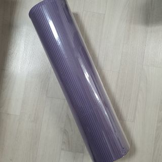 원달러샵 NBR 10mm 바디핏 요가매트 — 5점을 준 리뷰어가 2021년 3월 올린 사용 사진