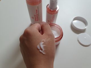 아이앤립 / EYENLIP 아이앤립 연어오일 리바이탈라이징 토너+앰플+크림 3종 세트 — 5점을 준 리뷰어가 2021년 7월 올린 사용 사진