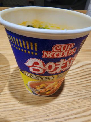 NISSIN 닛신 컵누들  4종 - 씨푸드오리지날, 씨푸드 스파이시, 씨푸드 커리, 씨푸드 XO소스 — 5점을 준 리뷰어가 2022년 11월 올린 사용 사진