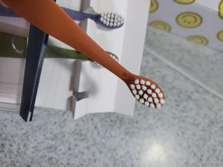 마더케이 0.5단계 유아 칫솔 세트 — 5점을 준 리뷰어가 2021년 11월 올린 사용 사진