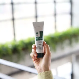 랑벨 랑바이오 블랙 시카 크림 50ml(블랙비 프로폴리스, 시카 4종, 판테놀 10 함유) — 5점을 준 리뷰어가 2022년 4월 올린 사용 사진