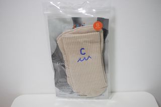 카우아이 필라테스 기어 / 스튜디오 운동을 도와주는 일체형 논슬립 발가락 양말 — 4.5점을 준 리뷰어가 2021년 2월 올린 사용 사진